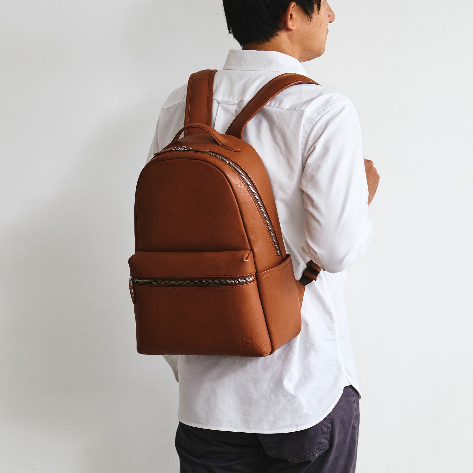 リュックメンズ本革レザーA4ビジネスカジュアル通勤通学シンプルおしゃれ大容量ブランド人気革軽いエペリュックサックバックパックレザーリュック本革リュックラウンドリュックepeepe012