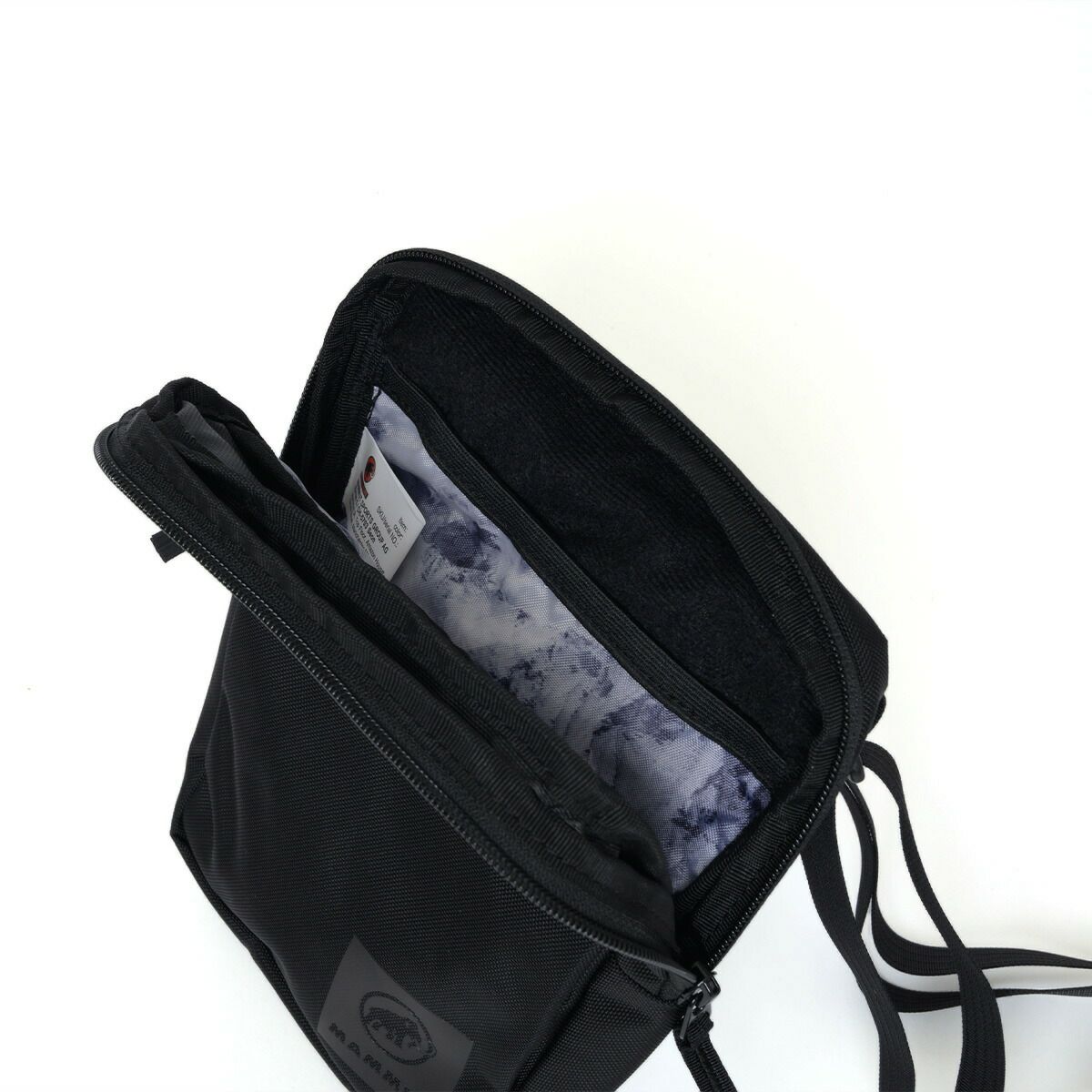 マムートショルダーバッグMAMMUTXeronPouch2エクセロンポーチ2ショルダーバックポーチメンズレディース斜めがけバッグ斜め掛けバッグブランド薄いコンパクト2810-00470