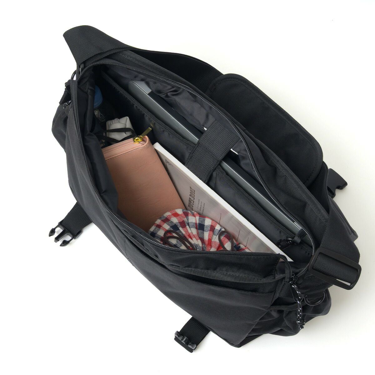 ミルクフェドショルダーバッグMILKFED.メッセンジャーバッグDAILYMESSENGERBAGメッセンジャーレディース女子中学生高校生大学生通学大きめ大容量旅行おしゃれ人気ブランド103251053011