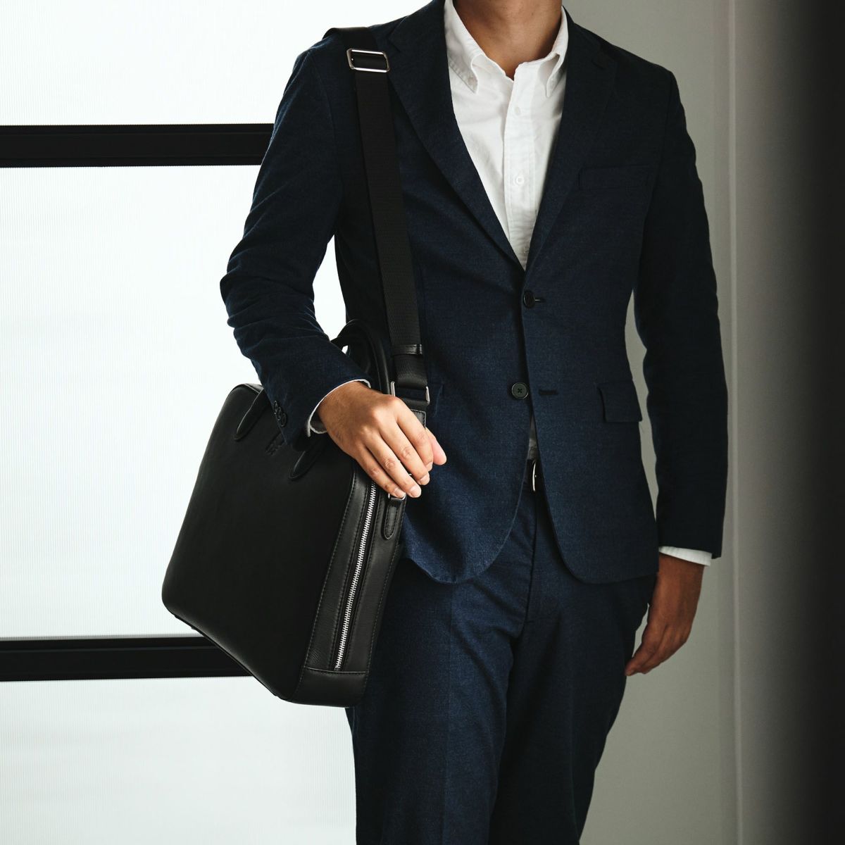 epeビジネスバッグメンズ本革レザーブランドバッグ革ショルダー付き自立大容量ビジネス仕事出張鞄かばん人気大人おしゃれ仕事用ブリーフケースビジネスバックビジネスカバンエペepe016