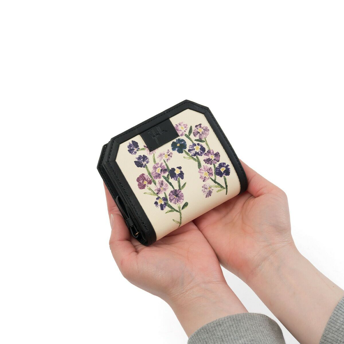 シビラ財布sybilla2つ折財布二つ折りアルマ女性レディースブランド牛革コンパクトおしゃれかわいい5470521