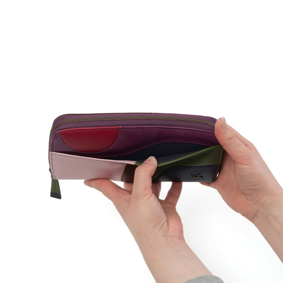 シビラ財布sybilla長財布ファスナー開閉カミーノ女性ラウンドファスナーレディースブランド牛革大容量おしゃれかわいい5470502