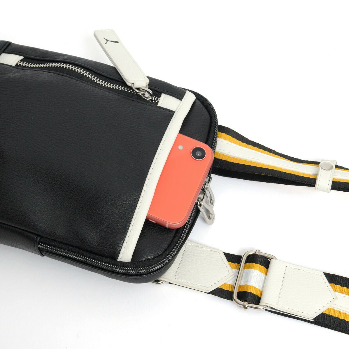 PUMAショルダーバッグミニタテ型プーマバッグメンズレディースショルダー斜め掛けななめ掛けカジュアルコンパクト小さめ普段使い人気スポーツJ20314