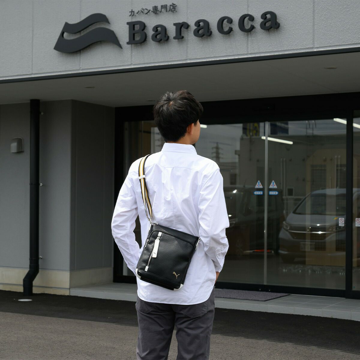 PUMAショルダーバッグタテ型プーマバッグメンズレディースショルダー斜め掛けななめ掛けカジュアル普段使い人気スポーツシンプルおしゃれJ20315