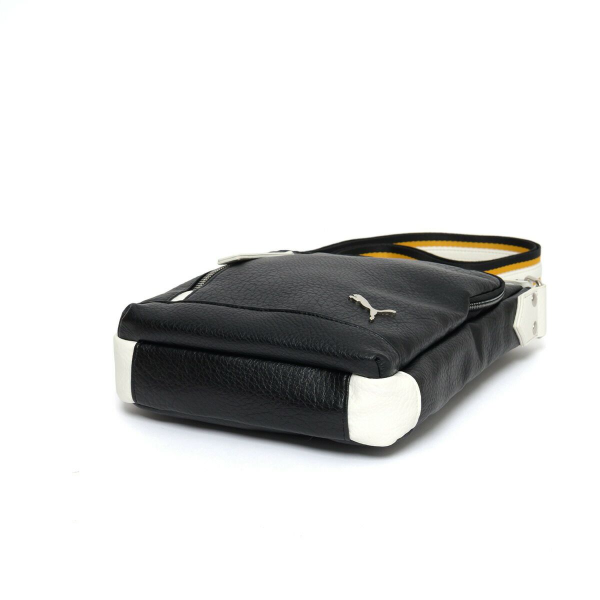 PUMAショルダーバッグタテ型プーマバッグメンズレディースショルダー斜め掛けななめ掛けカジュアル普段使い人気スポーツシンプルおしゃれJ20315