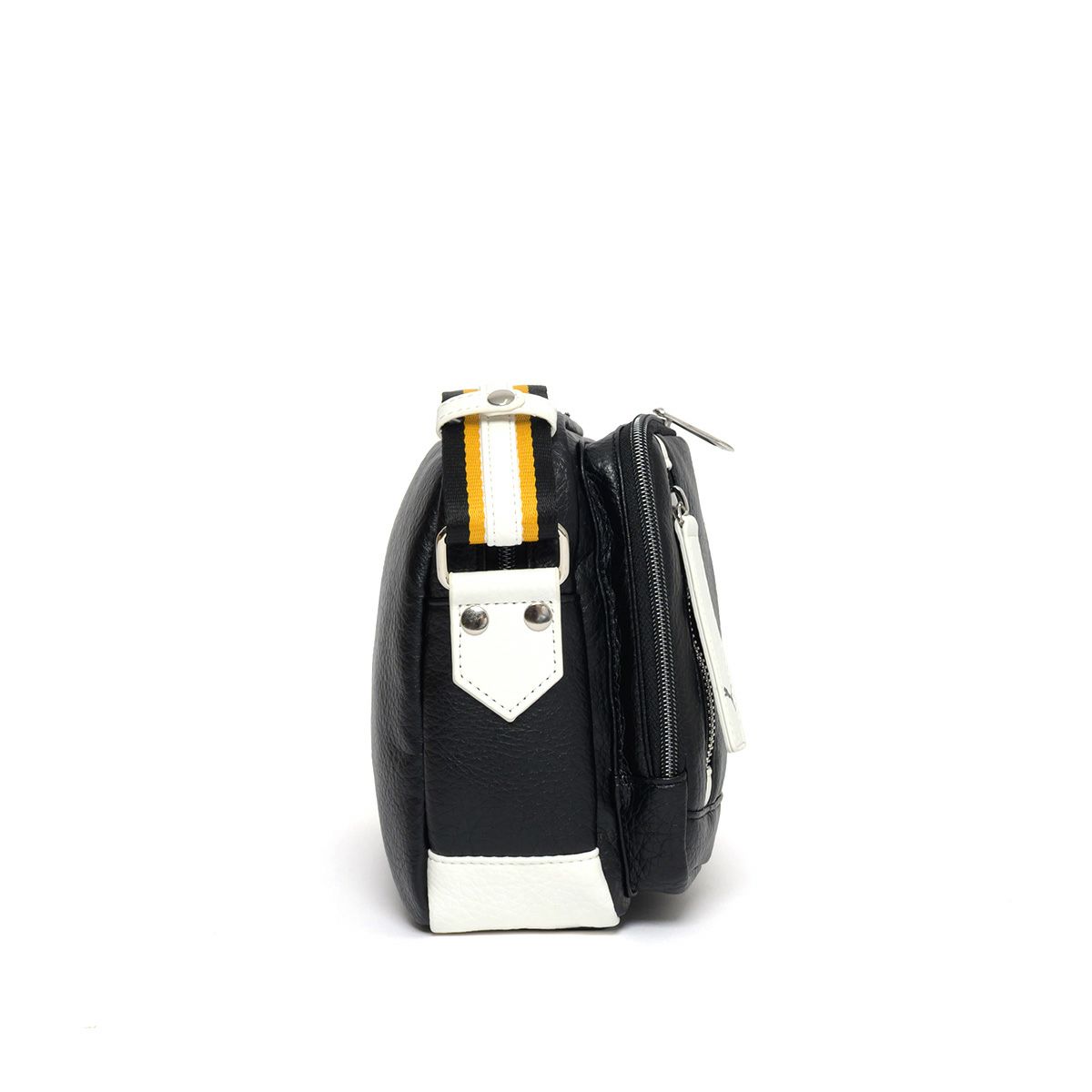 PUMAショルダーバッグヨコ型プーマバッグメンズレディースショルダー斜め掛けななめ掛け横型大容量カジュアル普段使い人気スポーツシンプルおしゃれJ20316