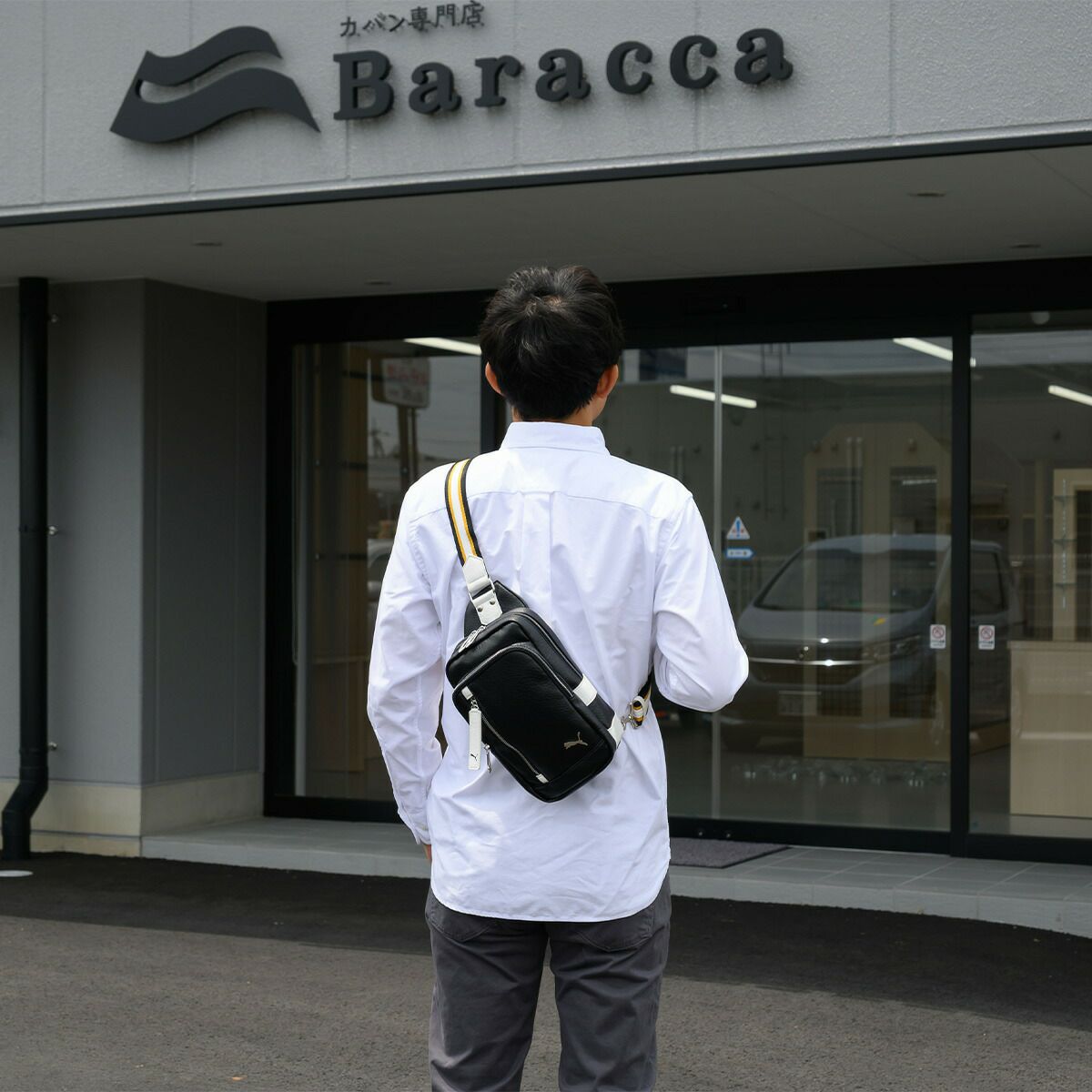 PUMAボディバッグプーマワンショルダーバッグショルダーバッグメンズレディースウエストバッグ斜め掛けななめ掛け大容量カジュアル普段使い人気スポーティシンプルおしゃれJ20317