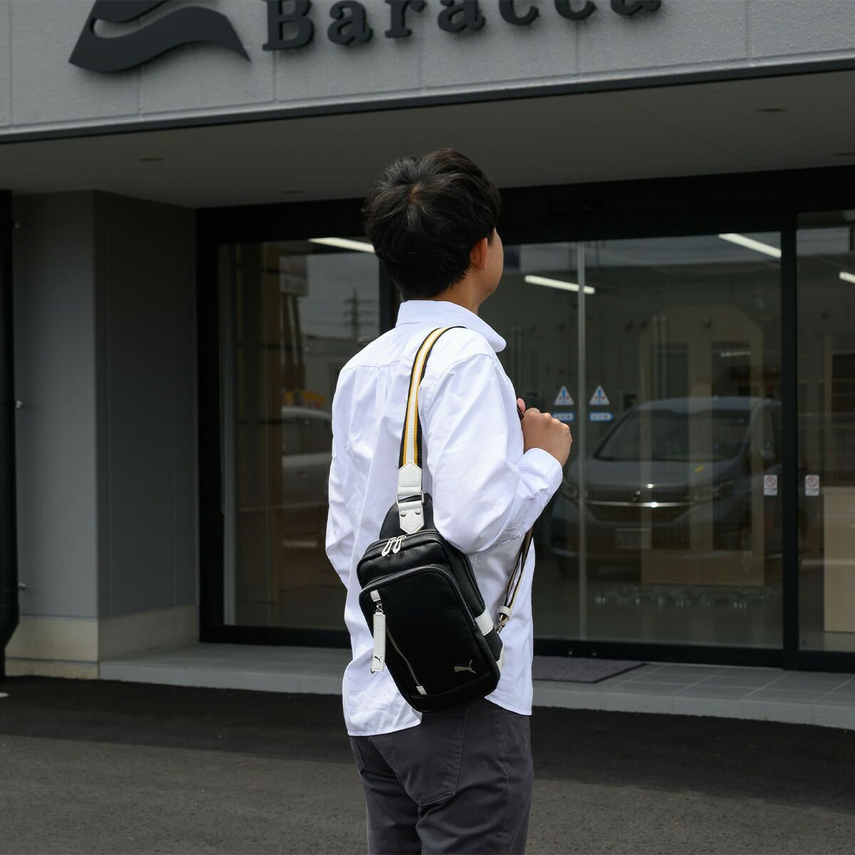 PUMAボディバッグプーマワンショルダーバッグショルダーバッグメンズレディースウエストバッグ斜め掛けななめ掛け大容量カジュアル普段使い人気スポーティシンプルおしゃれJ20317