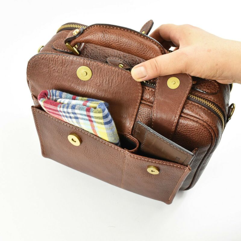 Lugard、NEVADAラガードネヴァダ2wayショルダーバッグ2気室マチ広タイプ