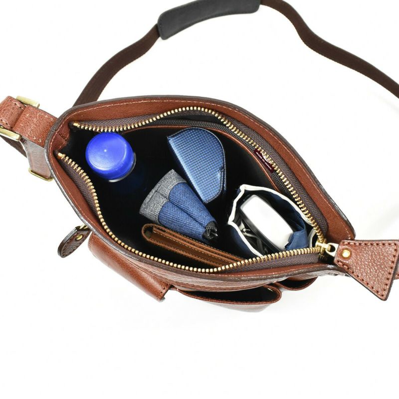 Lugard、NEVADAラガードネヴァダショルダーバッグ