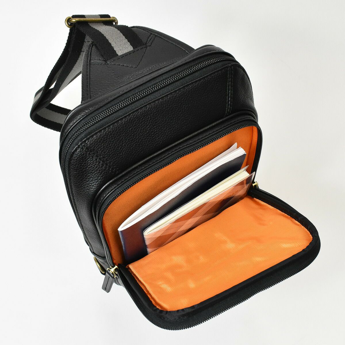 【10%OFFクーポン&P10倍】カステルバジャックCASTELBAJACロンド・シリーズ本革レザーワンショルダーボディバッグボディバックショルダーバッグショルダーバックショルダーメンズ