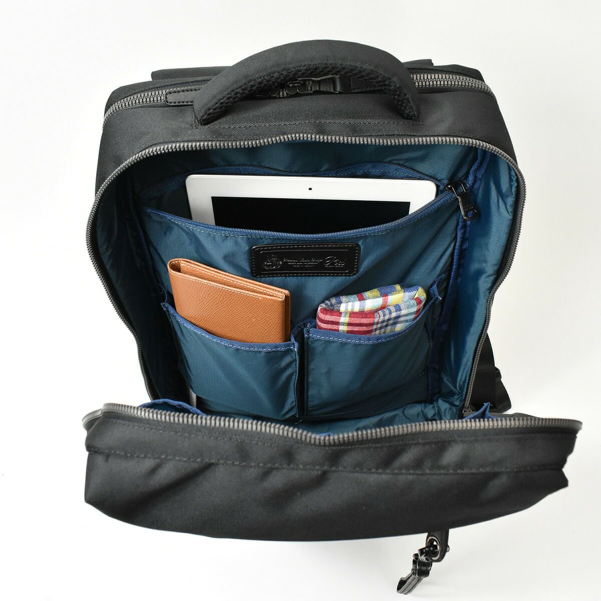 PID(ピーアイディー)nove(ノーヴェ)2wayビジネスリュックPC収納ポケット通勤リュックA4ビジネス軽量・撥水・耐摩耗性ビジネス出張