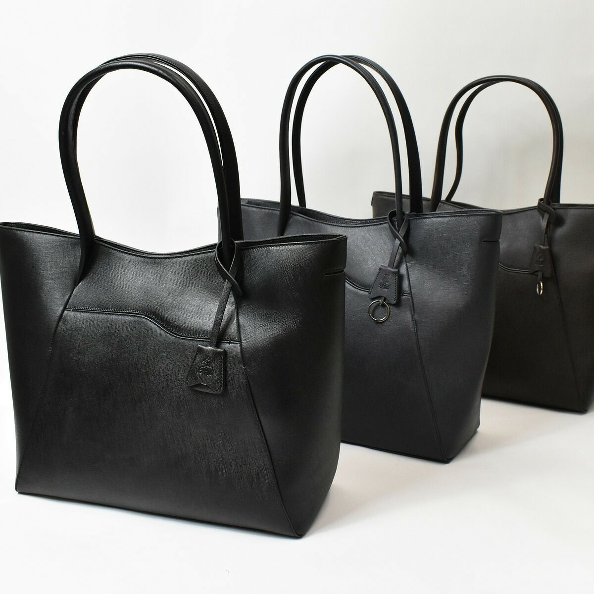 PIDピーアイディーセルヴァ本革トートバッグキズが付きにくい角シボ加工牛革ビジネストート通勤カバン本革ビジネスバッグA4ビジネス