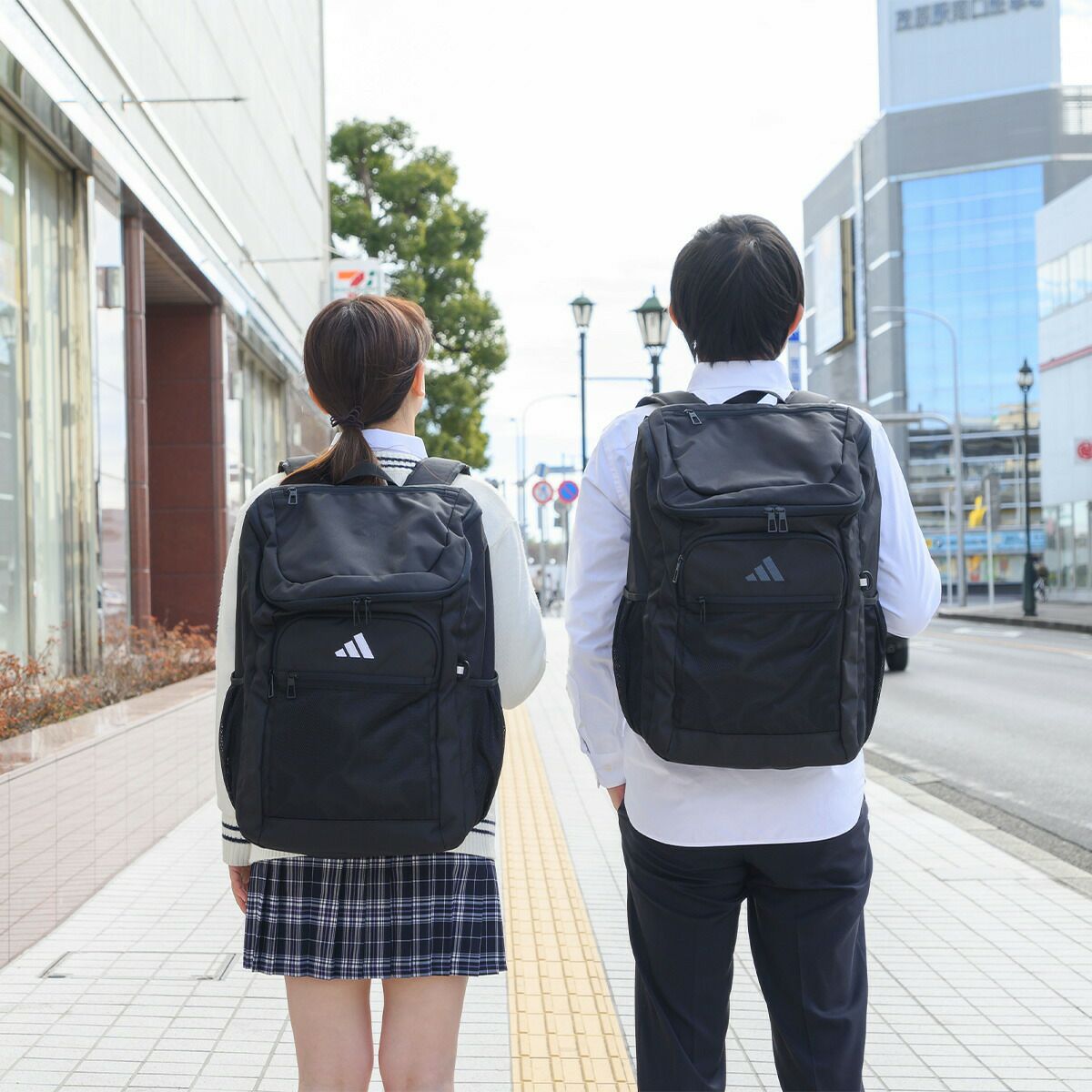 【2025新作】アディダスリュック35LB4A4adidas通学男子女子リュックサックメンズレディース中学生高校生女子高生男の子女の子スポーツリュック通学リュックスポーツボックス型大容量68562