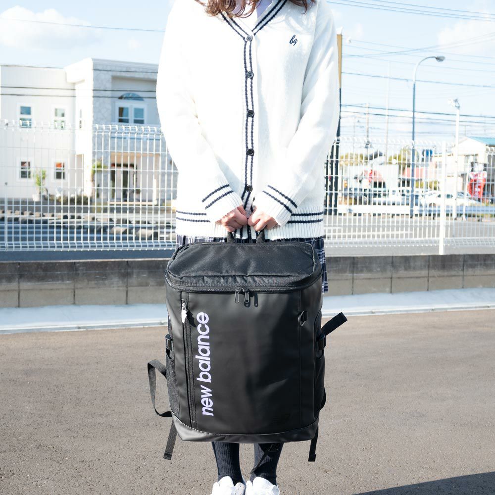 【2025新作】ニューバランスリュック通学newbalance30LA3ボックス型リュックサック男子女子中学生高校生女子高生メンズレディーススポーツリュック通学リュック大容量LAB55678LAB35717