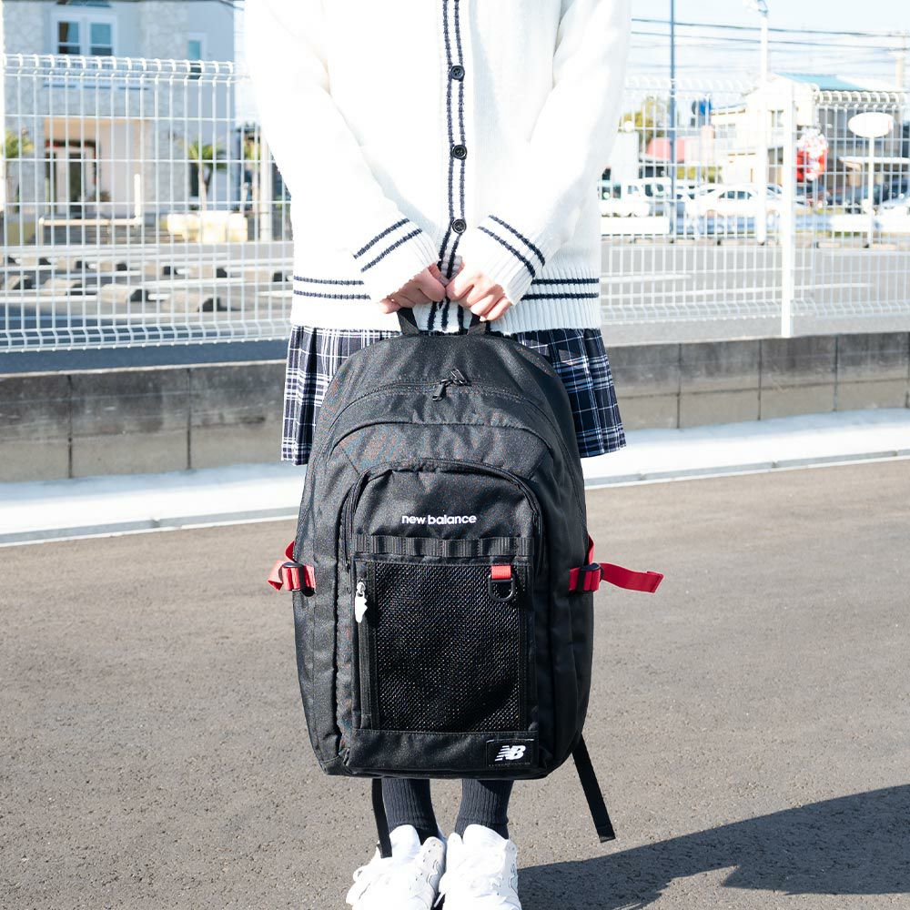 【2025新作】ニューバランスリュック通学女子男子newbalance30LB4大容量おしゃれリュックサック中学生高校生女子高生レディースメンズスポーツリュック通学リュックブランドかわいいLAB55682