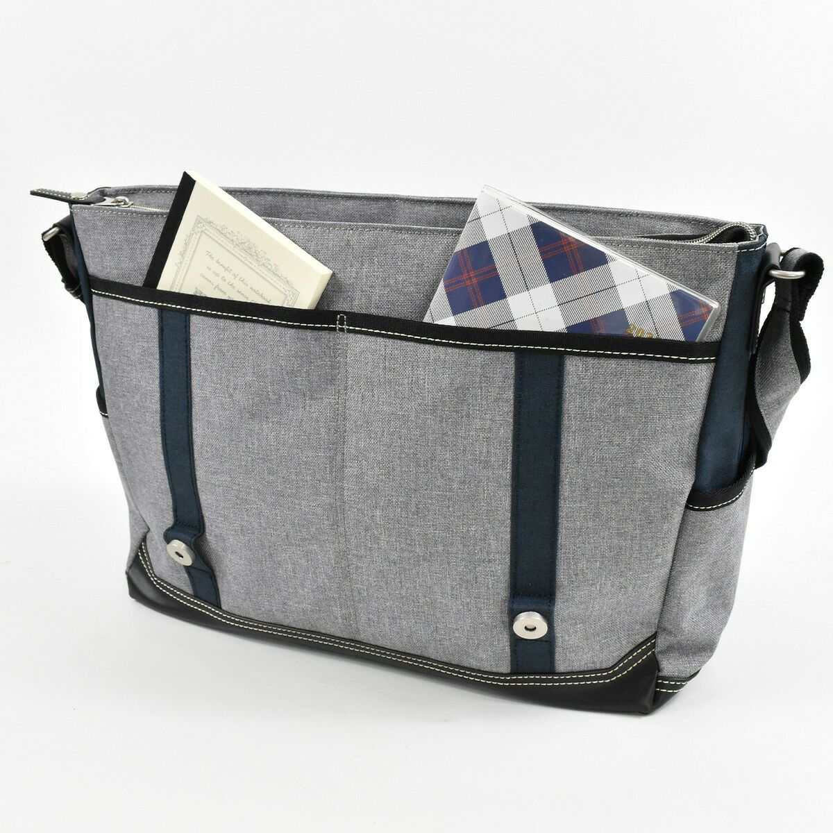 【ポイント最大30倍】MOUSTACHEムスタッシュショルダーバッグA4メンズレディースショルダーショルダーバック斜めがけ斜め掛けバッグバックタブレット収納おしゃれ人気通学軽量A4サイズブランド大きめ大人ナイロン高校生JLG4652