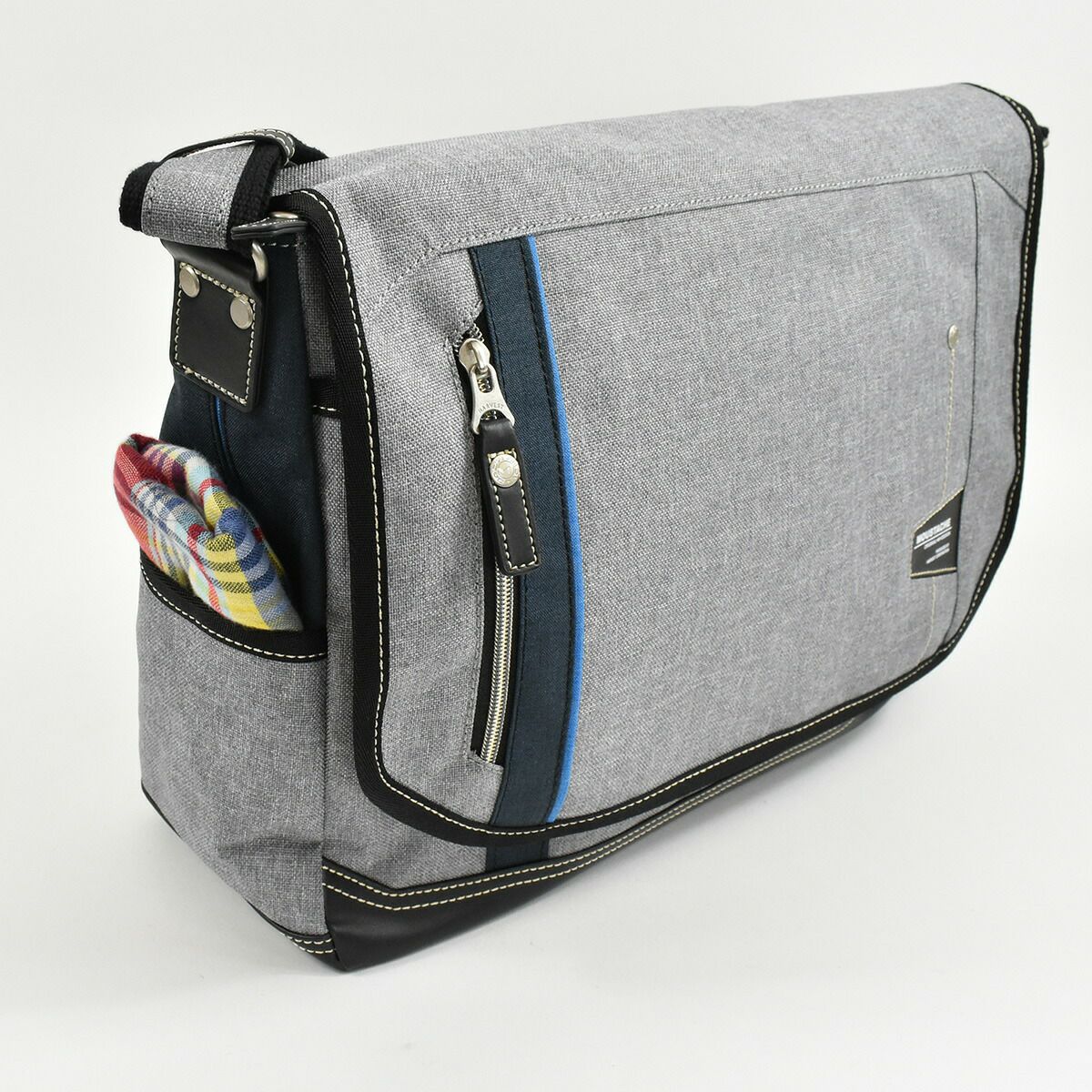 【ポイント最大30倍】MOUSTACHEムスタッシュショルダーバッグA4メンズレディースショルダーショルダーバック斜めがけ斜め掛けバッグバックタブレット収納おしゃれ人気通学軽量A4サイズブランド大きめ大人ナイロン高校生JLG4652