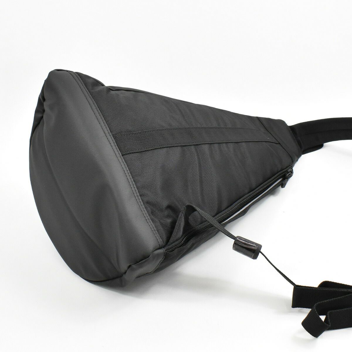 【ポイント最大26倍】ビクトリノックスボディバッグVICTORINOXメンズレディースショルダーバッグワンショルダーショルダーショルダーバックボディーバックおしゃれかっこいいブランド三角606748606749606750