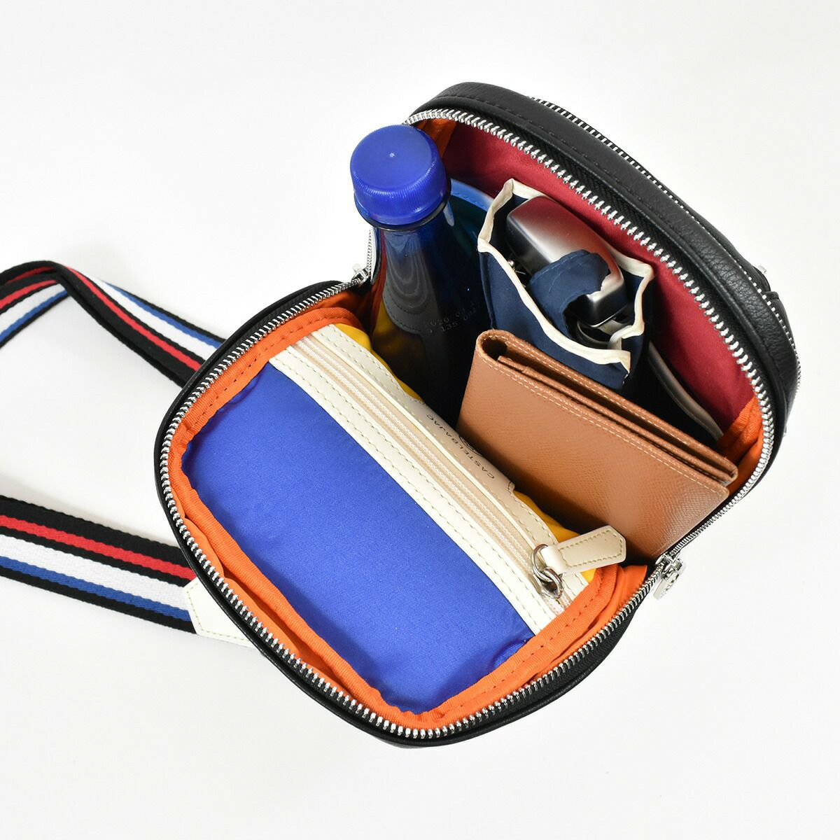 【500円OFFクーポン&最大37倍】カステルバジャックボディバッグバッグCASTELBAJACローレンメンズレディースショルダーバッグボディバック合皮斜めがけ斜め掛けブランド軽量かっこいいおしゃれ人気小さめプレゼントおすすめ037902