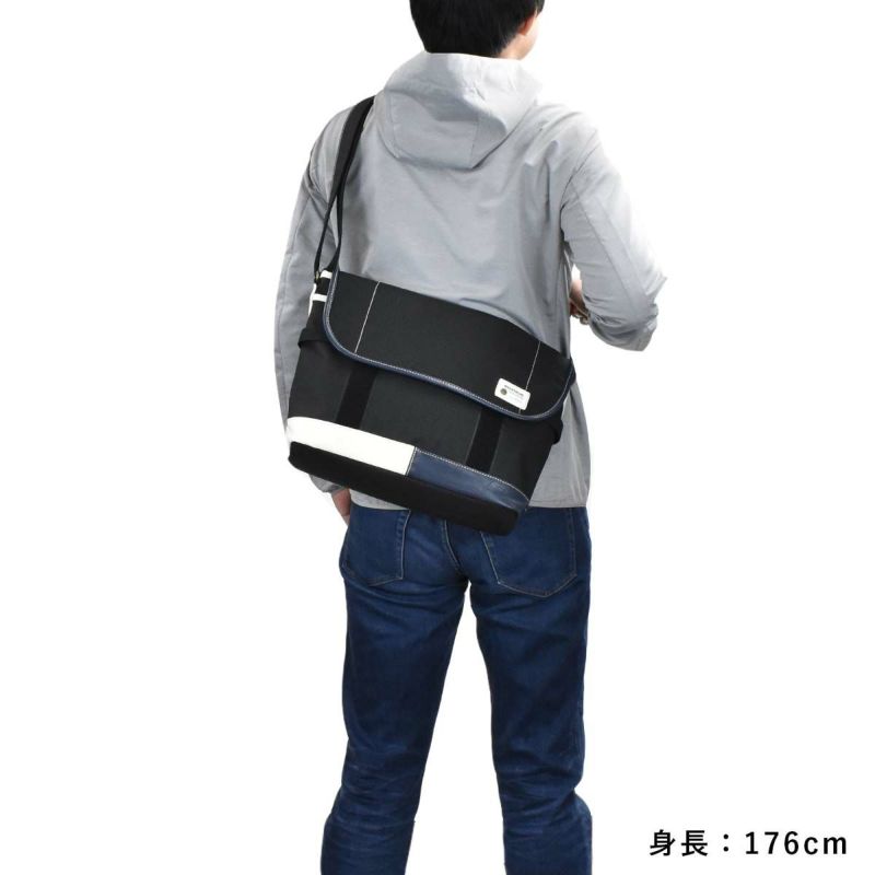 【ポイント最大29倍★9/30限定】MOUSTACHEムスタッシュショルダーバッグA4メンズレディースショルダーショルダーバック斜めがけ斜め掛けバッグバック肩掛けカバンおしゃれ人気通学軽量軽いブランド大きめ大人プレゼントYUQ5764