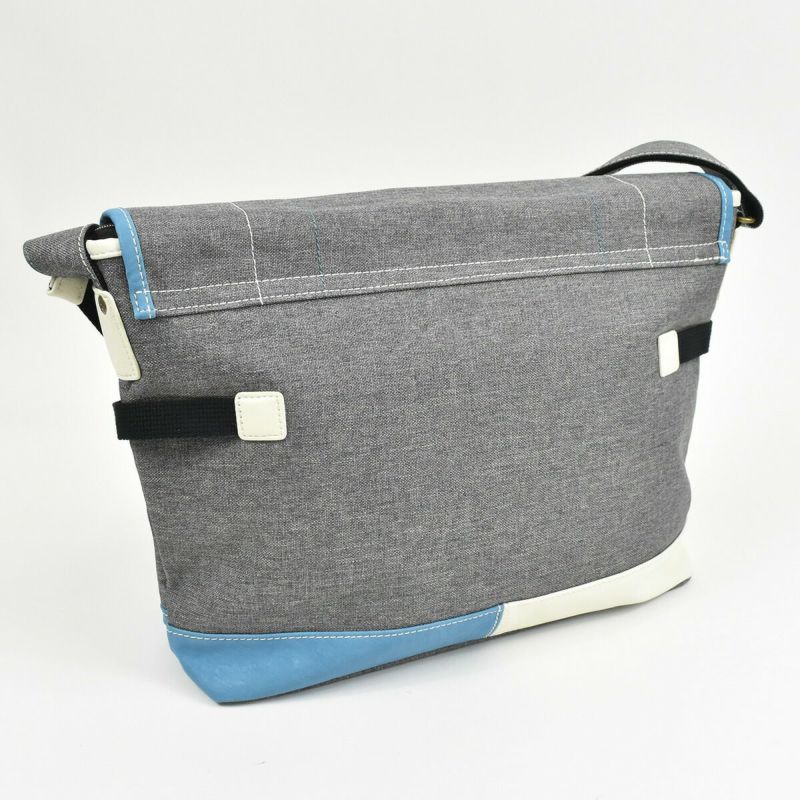 【ポイント最大29倍★9/30限定】MOUSTACHEムスタッシュショルダーバッグA4メンズレディースショルダーショルダーバック斜めがけ斜め掛けバッグバック肩掛けカバンおしゃれ人気通学軽量軽いブランド大きめ大人プレゼントYUQ5764