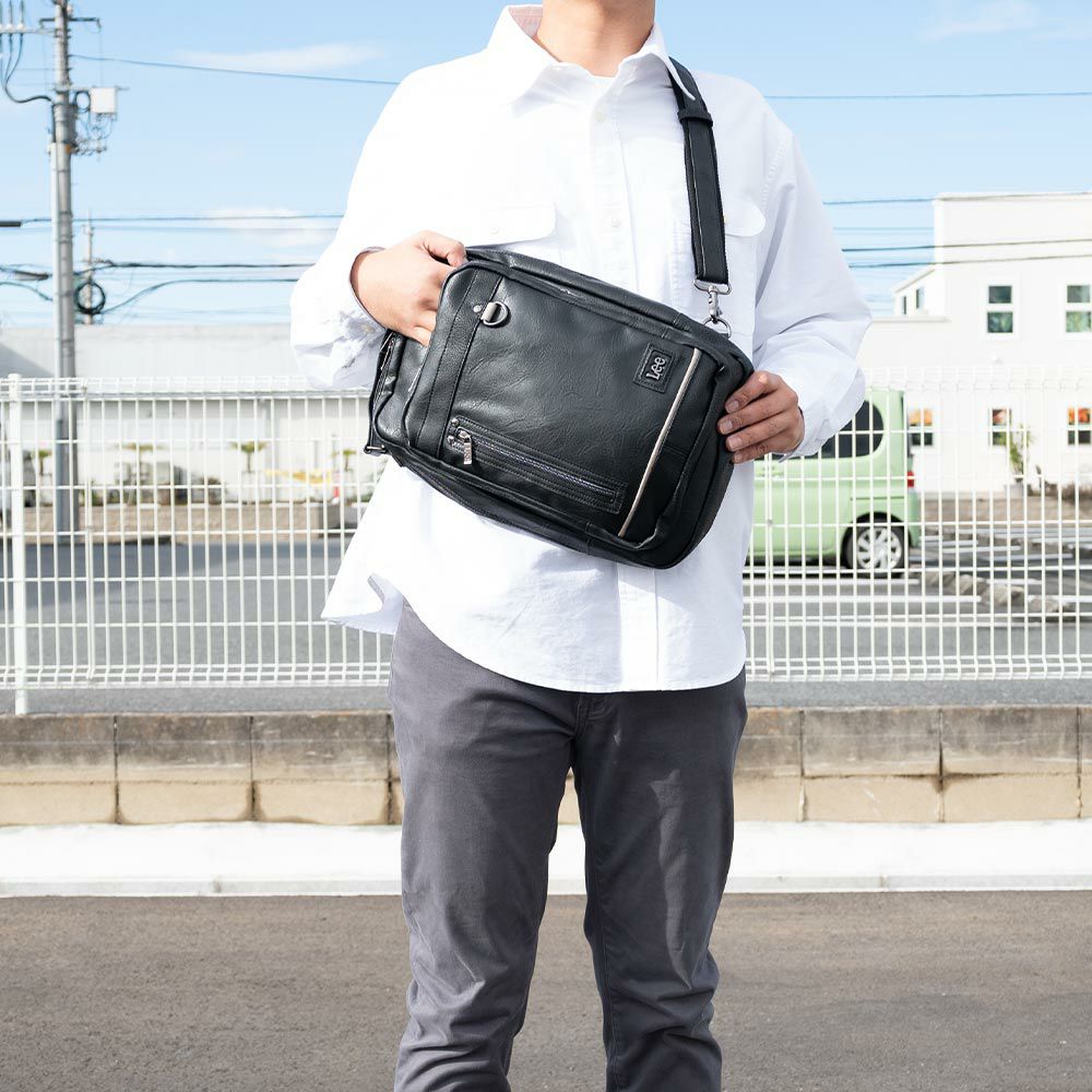 【ポイント最大38倍|10/5限定】Leeリーボディバッグリュックバッグメンズレディースブランドワンショルダーショルダーバッグリュックサックボディバック斜め掛けバッグ斜めがけバッグ男女兼用人気かっこいいシンプル合皮2WAY320-3101