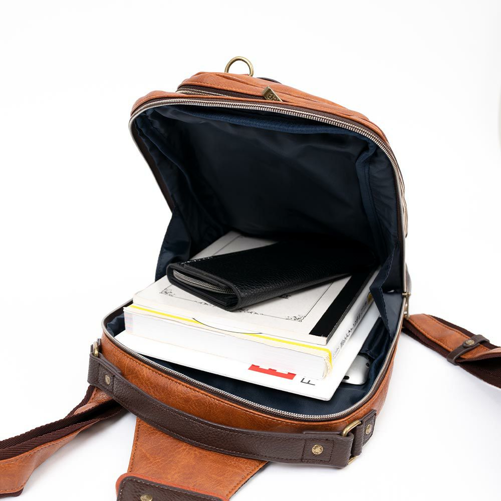 【ポイント最大38倍|10/5限定】Leeリーボディバッグリュックバッグメンズレディースブランドワンショルダーショルダーバッグリュックサックボディバック斜め掛けバッグ斜めがけバッグ男女兼用人気かっこいいシンプル合皮2WAY320-3101