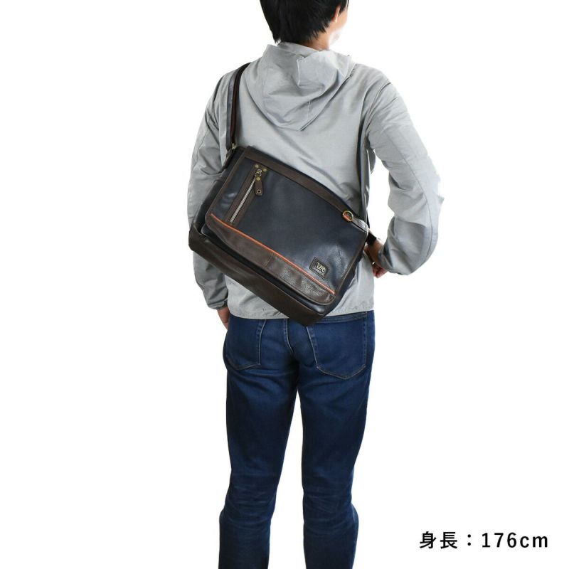 【ポイント最大38倍|10/5限定】LeeリーショルダーバッグバッグA4メンズレディースブランドショルダーバッグボディバッグ斜め掛けバッグ斜めがけバッグ肩掛けカバン斜めがけ斜め掛け人気かっこいいシンプル大人おしゃれ合皮320-3104