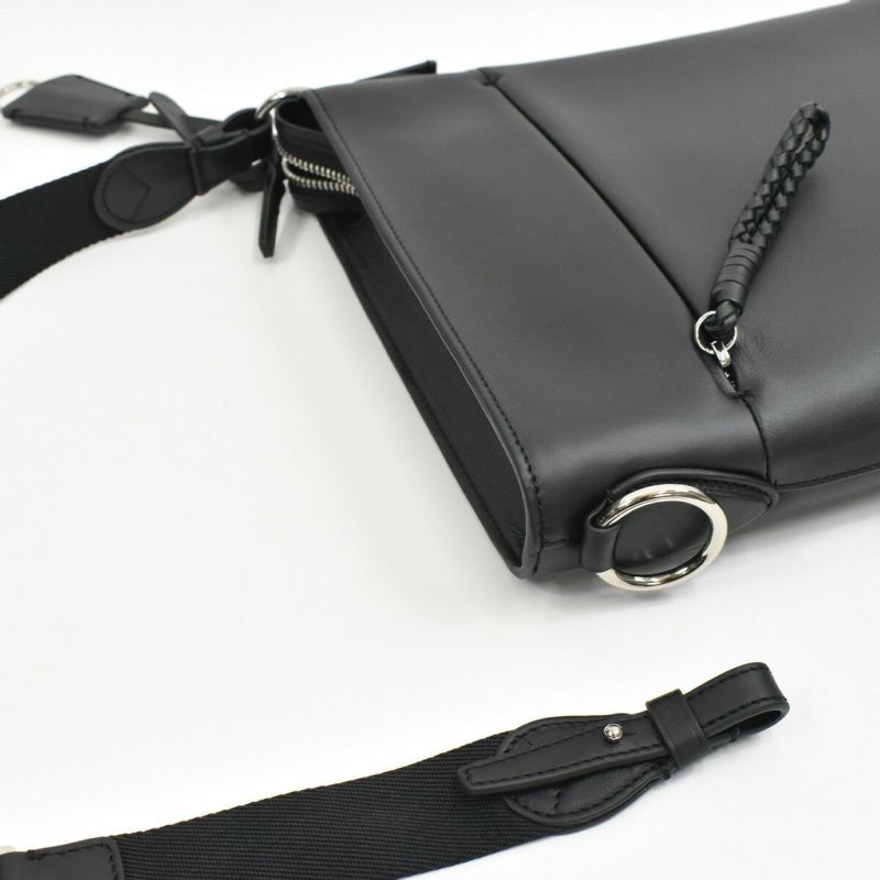 【ポイント最大25倍】P.I.Dピーアイディー本革ショルダーバッグビジネスメンズB5防水撥水エクリール本革ショルダーバッグショルダーバッククラッチバッグ通勤通学レザー革ブランドカジュアルPIDピー・アイ・ディーpaz103