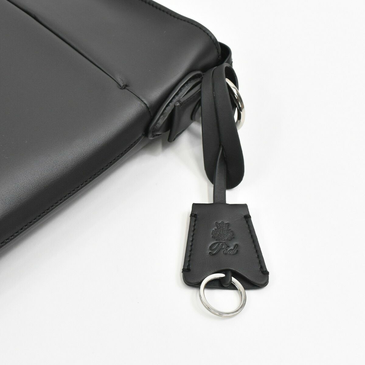 【ポイント最大25倍】P.I.Dピーアイディー本革ショルダーバッグビジネスメンズB5防水撥水エクリール本革ショルダーバッグショルダーバッククラッチバッグ通勤通学レザー革ブランドカジュアルPIDピー・アイ・ディーpaz103