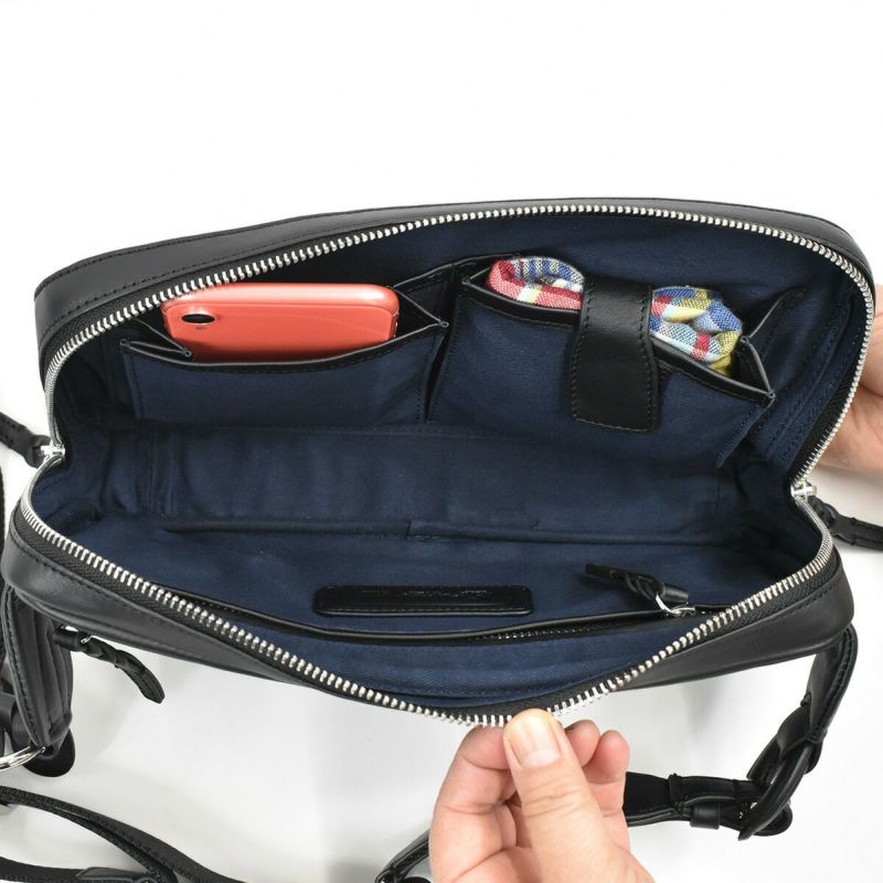 【ポイント最大25倍】P.I.Dピーアイディー本革ボディバッグショルダーバッグビジネスメンズ防水撥水エクリール本革ボディバッグボディバッククラッチバッグ通勤通学レザー革ブランドカジュアルPIDピー・アイ・ディーPAZ104