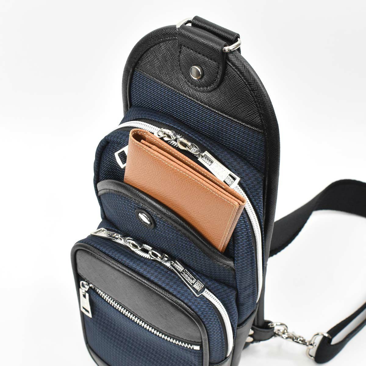 【エントリーで全員19倍★11/4～】ニコルNICOLEボディバッグワンショルダーバッグメンズレディースボディバックショルダーバッグショルダーワンショルダー斜め掛けバッグ斜めがけバッグ大人ブランドおしゃれかっこいい大人軽量NIL229