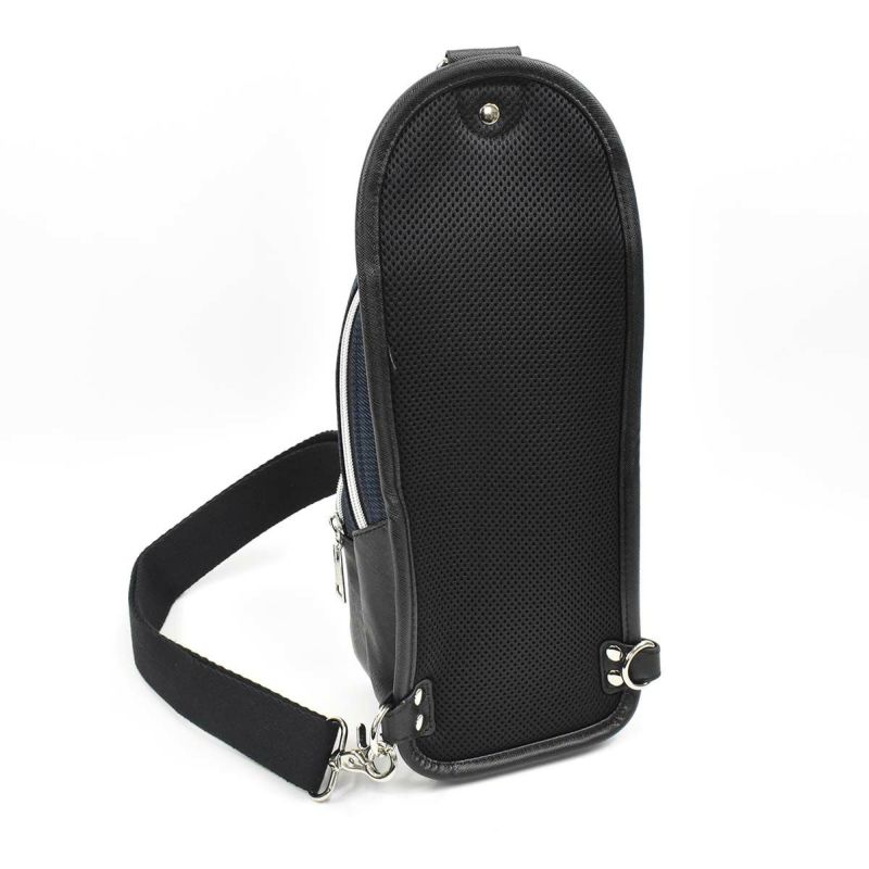 【エントリーで全員19倍★11/4～】ニコルNICOLEボディバッグワンショルダーバッグメンズレディースボディバックショルダーバッグショルダーワンショルダー斜め掛けバッグ斜めがけバッグ大人ブランドおしゃれかっこいい大人軽量NIL229