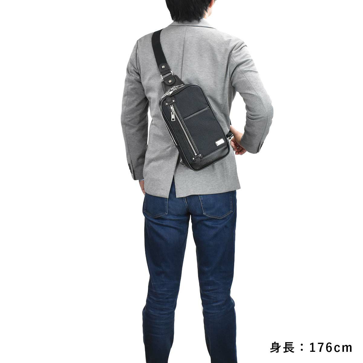 【エントリーで全員19倍★11/4～】ニコルNICOLEボディバッグワンショルダーバッグメンズレディースボディバックショルダーバッグショルダーワンショルダー斜め掛けバッグ斜めがけバッグ大人ブランドおしゃれかっこいい大人大きい大きめNIL230