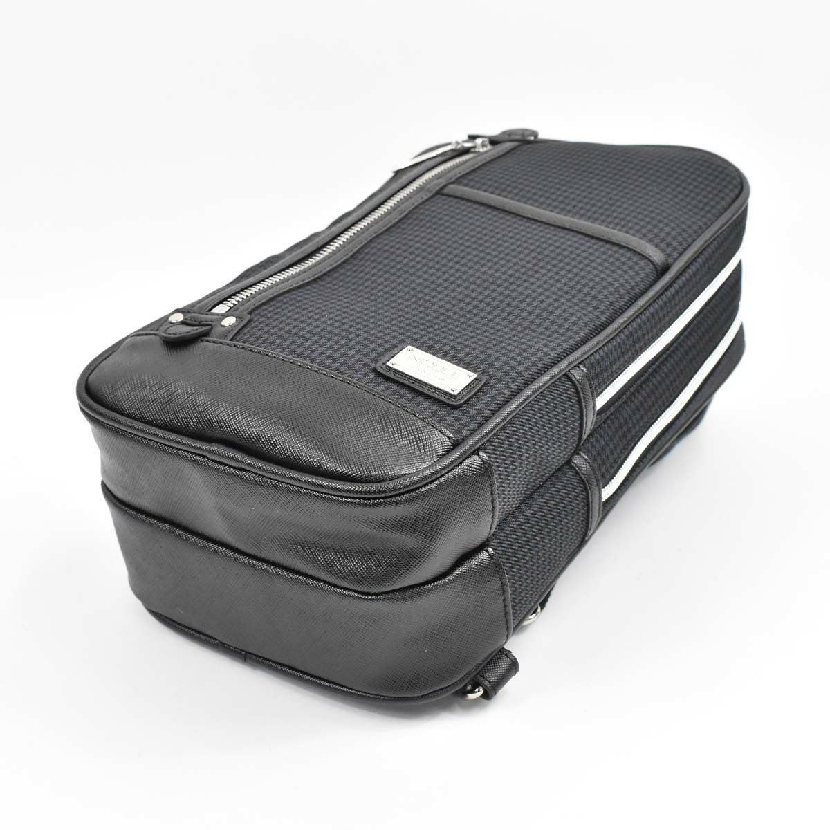 【エントリーで全員19倍★11/4～】ニコルNICOLEボディバッグワンショルダーバッグメンズレディースボディバックショルダーバッグショルダーワンショルダー斜め掛けバッグ斜めがけバッグ大人ブランドおしゃれかっこいい大人大きい大きめNIL230