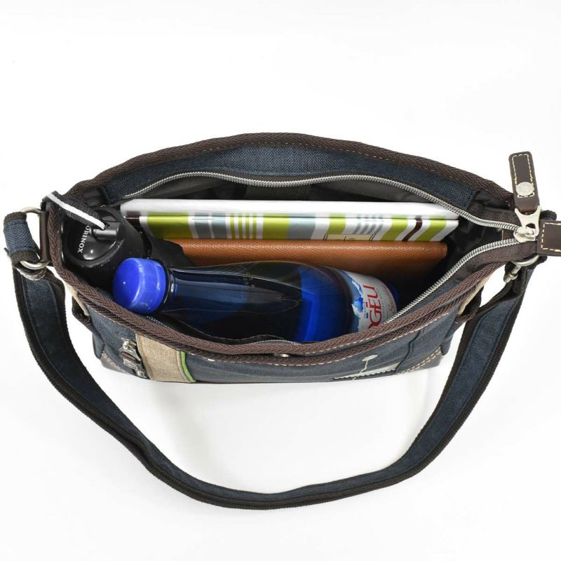 【エントリーで全員20倍|特典付】MOUSTACHEムスタッシュショルダーバッグメンズレディースショルダーショルダーバック斜めがけバッグ斜め掛けバッグバッグバック肩掛けカバンおしゃれ人気通学軽量軽いブランド大人プレゼントJLG4651