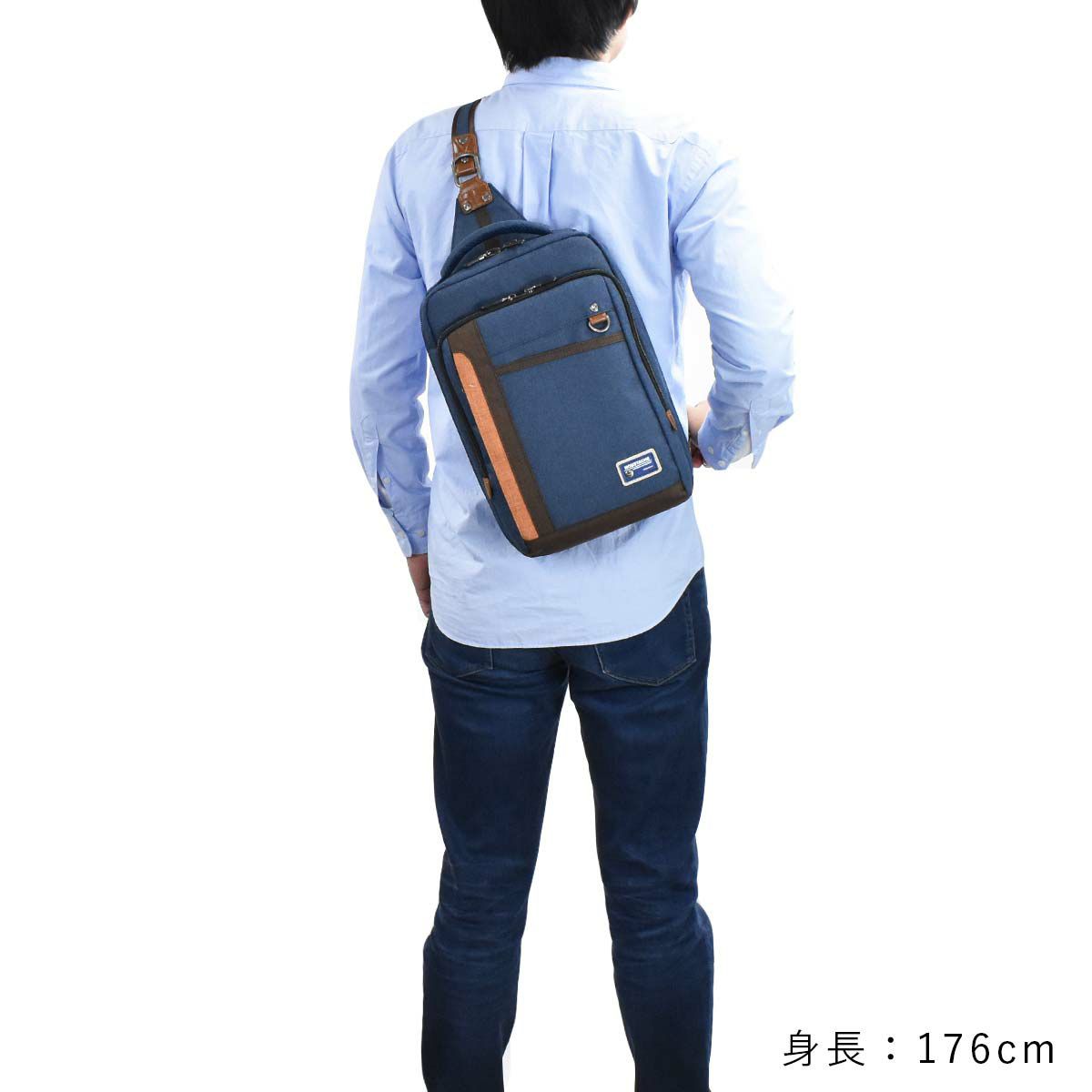 【ポイント最大29倍|12/18限定】ムスタッシュボディバッグA4サイズ大容量MOUSTACHEショルダーバッグメンズレディースボディショルダーバックボディバックブランド人気軽量かっこいいおしゃれ大きい大きめA4iPad収納MDP-0650