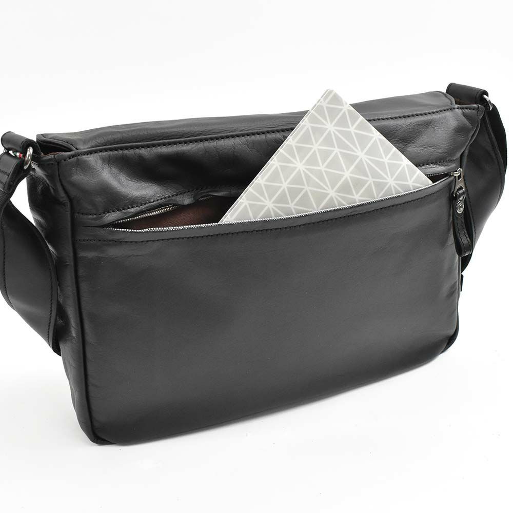 DOUBLESダブルスショルダーバッグ本革B5レザーメンズレディースショルダーバック斜め掛けバッグ斜めがけバッグショルダー斜め掛け斜めがけ牛革革男性誕生日プレゼントブランド肩掛けカバンVWE-1926