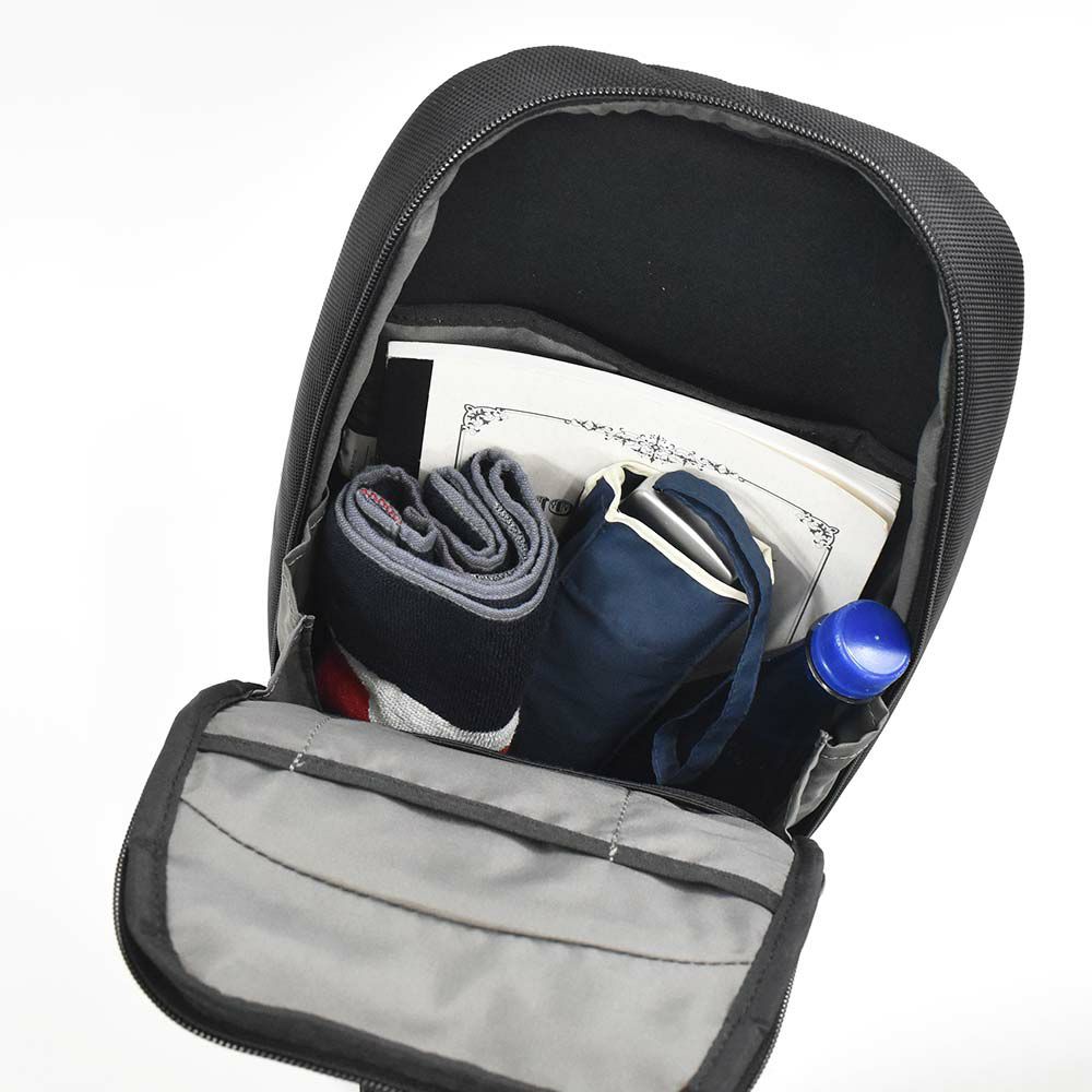 【ポイント最大37倍|7/20限定】ビクトリノックスボディバッグVICTORINOXB5タブレットスリングワンショルダーバッグショルダーバッグメンズレディースボディーバックおしゃれかっこいいブランド大人大容量大きめ黒ブラック日本正規品606796