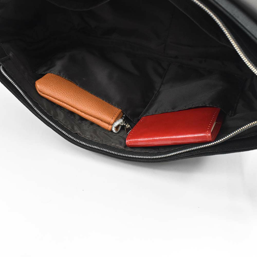 MOUSTACHEショルダーバッグムスタッシュB5メンズレディースショルダーショルダーバック斜めがけ斜め掛けバッグバックおしゃれかっこいいカジュアル人気通学軽量ブランド大人ナイロン小さめ30代40代50代LG4654