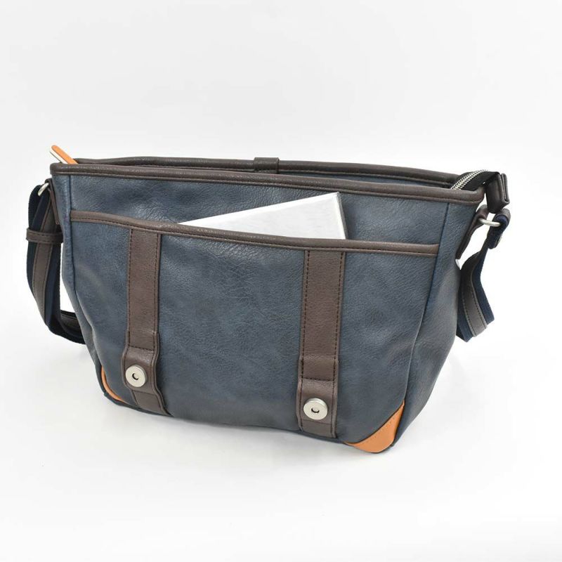 MOUSTACHEショルダーバッグムスタッシュB5メンズレディースショルダーショルダーバック斜めがけ斜め掛けバッグバックおしゃれかっこいいカジュアル人気通学軽量ブランド大人合否小さめ30代40代50代YVQ5949