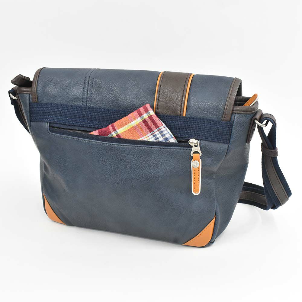 MOUSTACHEショルダーバッグムスタッシュB5メンズレディースショルダーショルダーバック斜めがけ斜め掛けバッグバックおしゃれかっこいいカジュアル人気通学軽量ブランド大人合否小さめ30代40代50代YVQ5949