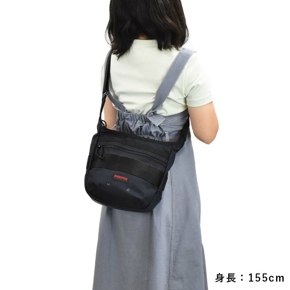 【Rカードでさらに+4倍|8/25限定】ブリーフィングBRIEFINGショルダーバッグメンズレディースDAYTRIPPERSデイトリッパーSショルダーバック斜めがけ斜め掛け斜めがけバッグ肩掛けカバン大容量ブランド丈夫かっこいいミリタリーナイロンBRF105219