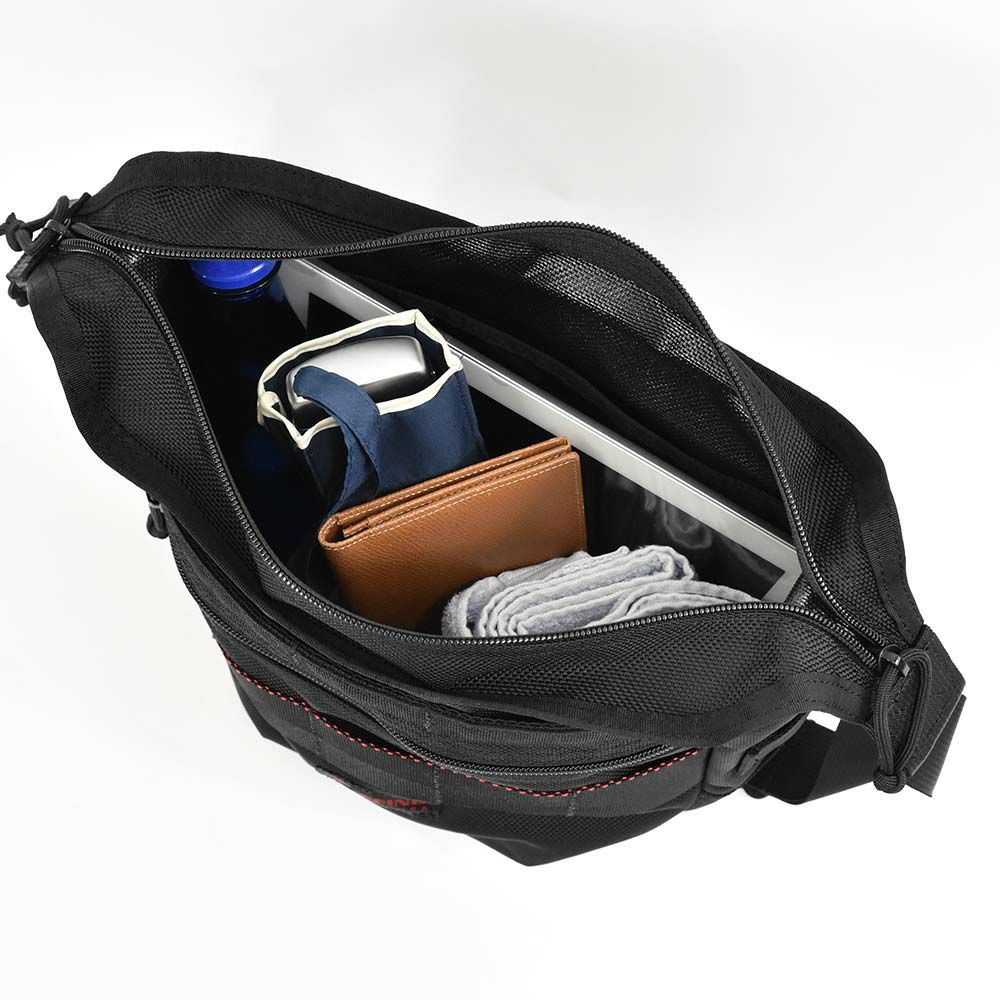 【Rカードでさらに+4倍|8/25限定】ブリーフィングBRIEFINGショルダーバッグメンズレディースDAYTRIPPERSデイトリッパーSショルダーバック斜めがけ斜め掛け斜めがけバッグ肩掛けカバン大容量ブランド丈夫かっこいいミリタリーナイロンBRF105219