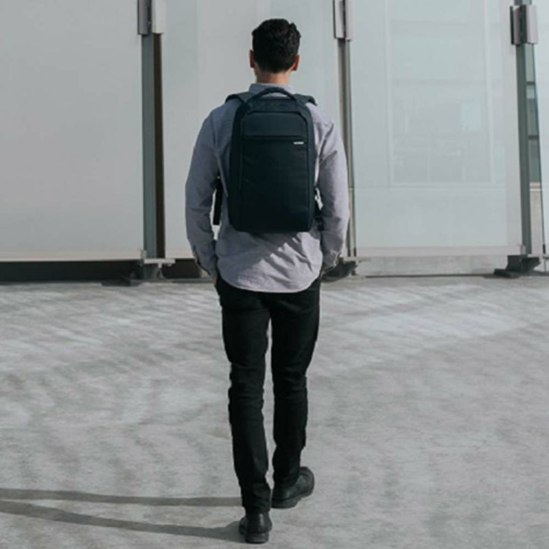 【9/1限定★エントリーで全員21倍】Incaseリュック正規品ICONLitePackインケースバックパックB4メンズレディースアイコンスリムパックナイロンPCリュックビジネスリュック通勤通学コンパクト3717101037171014