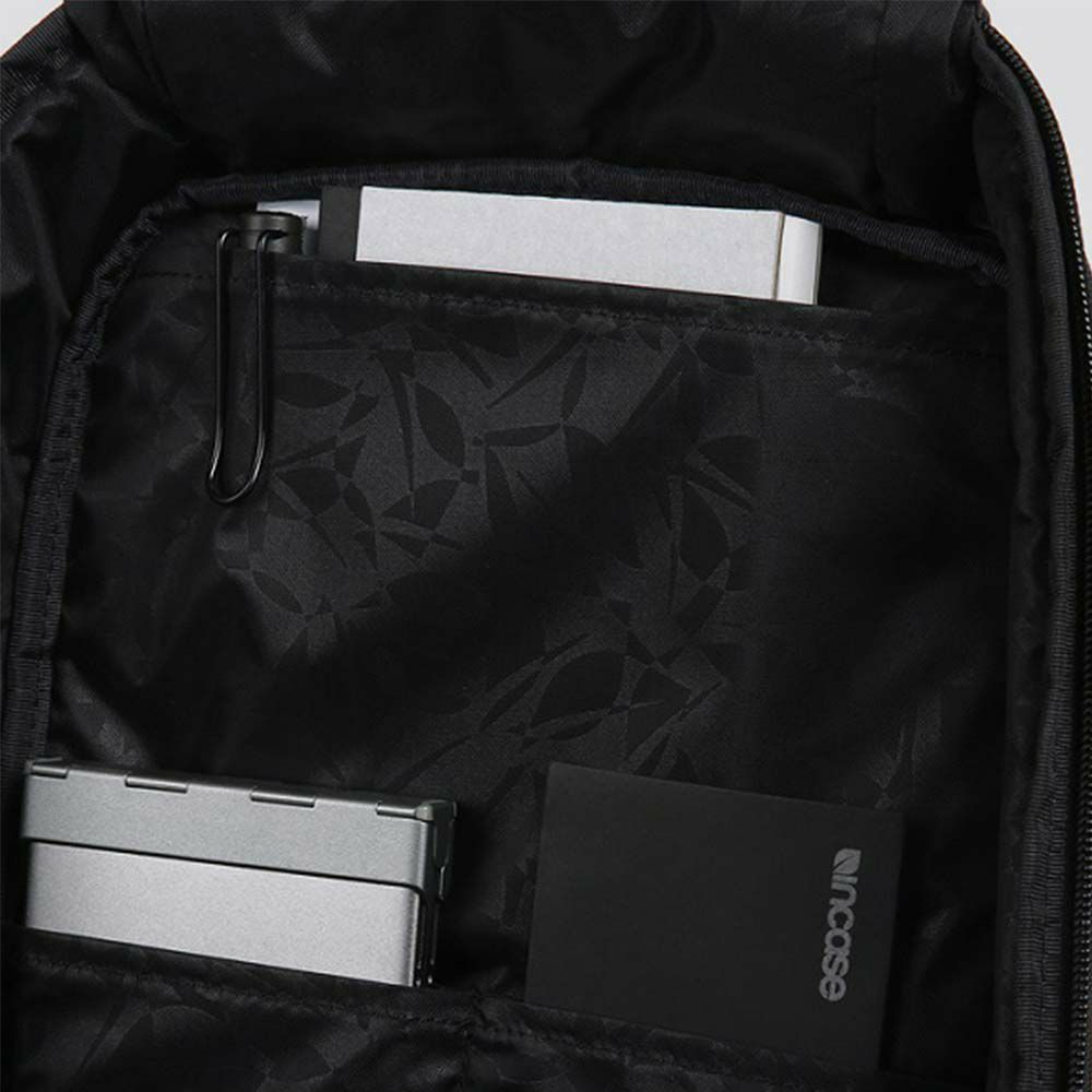 【9/1限定★エントリーで全員21倍】Incaseリュック正規品ICONLitePackインケースバックパックB4メンズレディースアイコンスリムパックナイロンPCリュックビジネスリュック通勤通学コンパクト3717101037171014