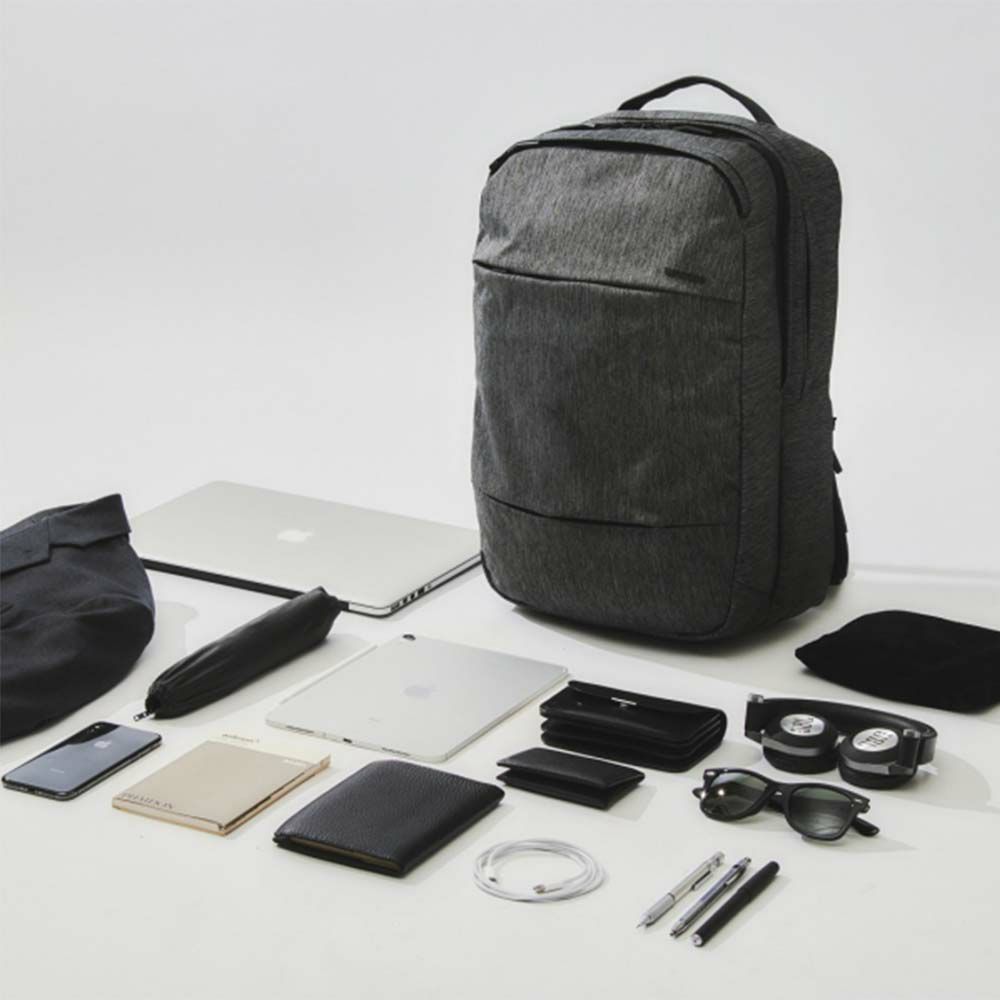 【9/1限定★エントリーで全員21倍】IncaseインケースリュックCityBackpack正規品バックパックB42層式メンズレディースシティドットバックパックPCリュックビジネスリュック通勤通学大容量大きめ2気室