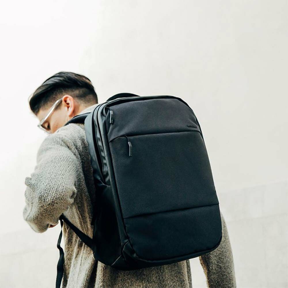 【9/1限定★エントリーで全員21倍】IncaseインケースリュックCityCompactBackpack正規品バックパックA4メンズレディースシティバックパックPCリュックビジネスリュック通勤通学人気おしゃれ