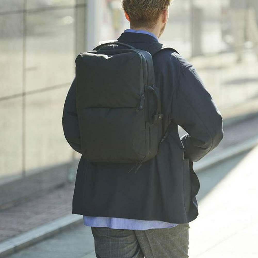 【9/1限定★エントリーで全員21倍】Incaseインケースリュック2-WayConvertibleBrief正規品バックパック2WAYB4メンズレディースPCリュックビジネスリュックビジネスバッグ2WAYバッグナイロン通勤通学大容量人気おしゃれ137201053001